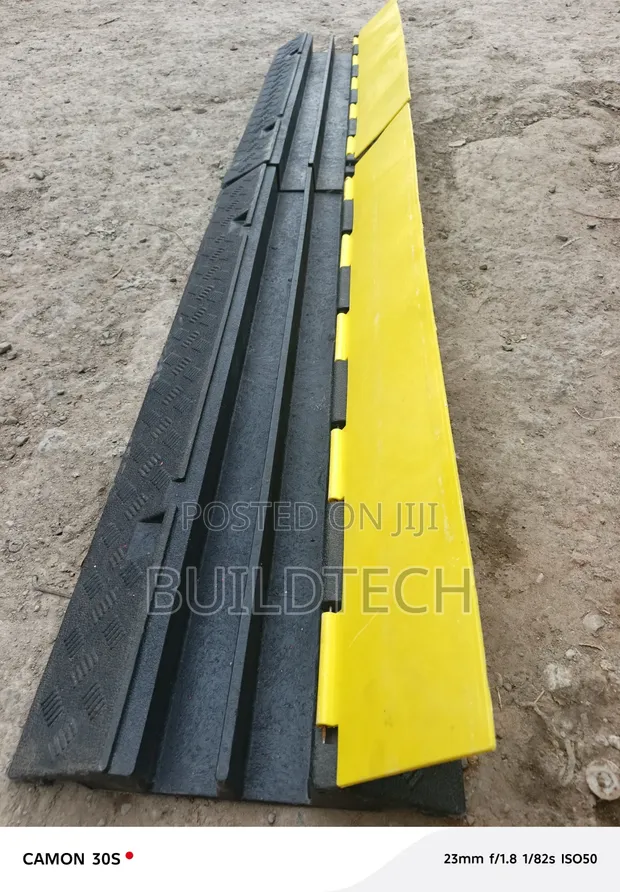 Heavy Duty 2-Channel Cable Ramp - 1