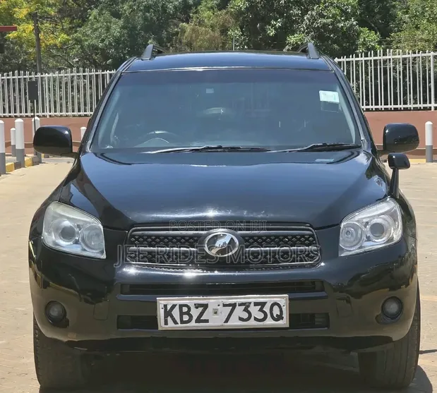 Toyota RAV4 2007 Nyeusi ya Matt - 1