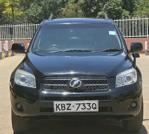 Toyota RAV4 2007 Nyeusi ya Matt