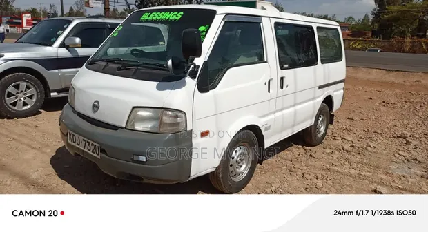 Nissan Vanette 2015 White - 1