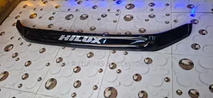 Bonnet Mate kwa Toyota Hilux 2005-2011