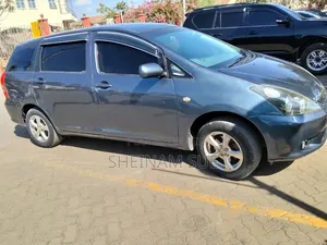 Toyota Wish 2005 Gray