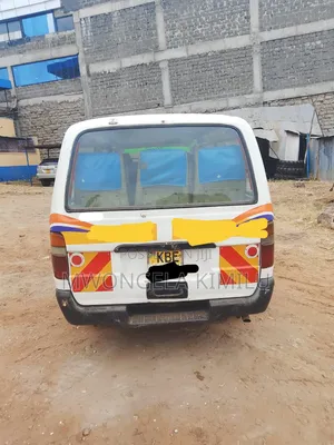 Toyota HiAce 1998 White