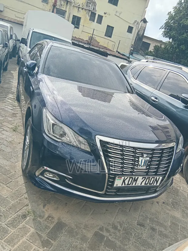Toyota Crown 2016 Bluu - 1