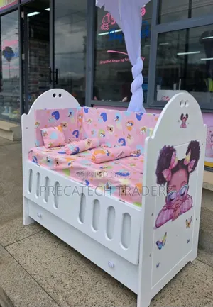 Newborn Baby Cot Bed - Quality Sleeping Bed