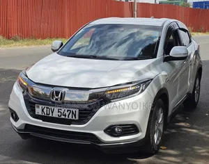 Honda Vezel 1.5 Hybrid 2WD 2019 White