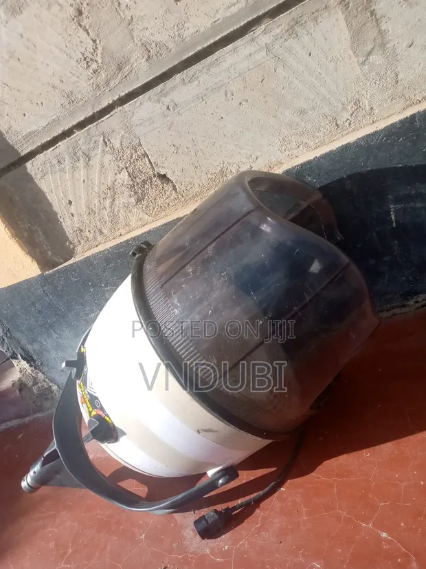 Hair Dryer ya Ukutani kwa Saluni - 1