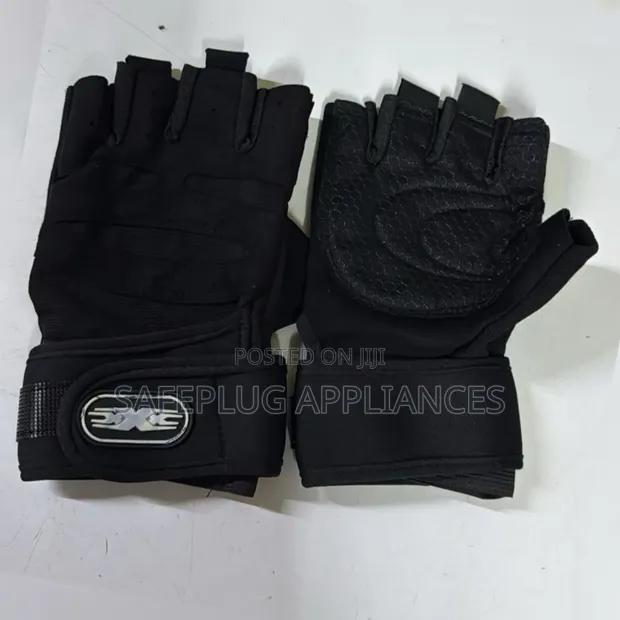 Extra-Large Black Work Gloves - Reusable Hand Protection - 1