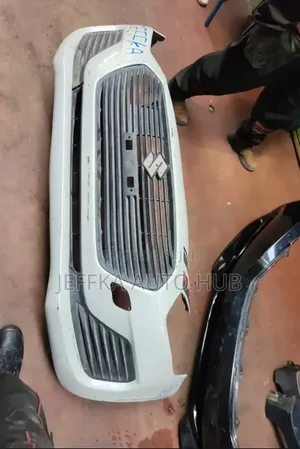 Suzuki Swift 2018 Bampa ya Mbele - Imefanyiwa Ukarabati