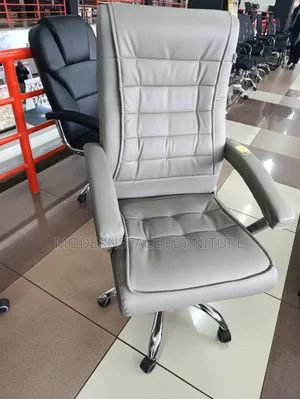 Kiti cha Ofisi cha Kijivu cha Mtendaji cha Boss Office Products