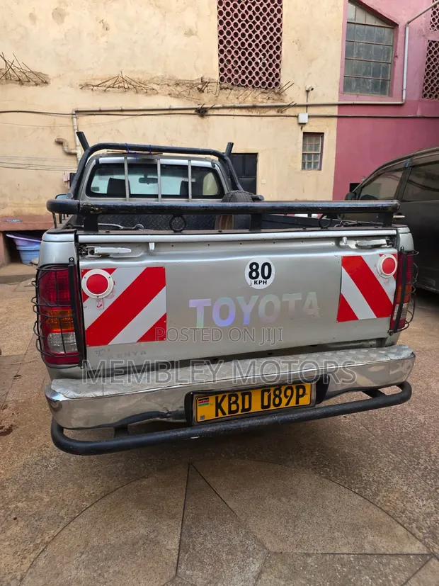 Toyota Hilux 2.7 VVT-i 4x4 SRX 2007 Silver - 1
