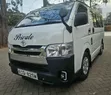 Toyota HiAce Commuter 2012 - 3