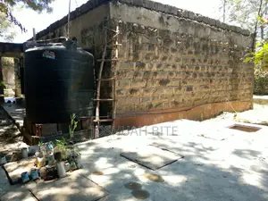 0.5 Acre Plot with 3-Bedroom Farmhouse in Kandisi, Ongata Rongai