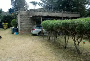 Kitalu cha 0.5 Ekari chenye Nyumba ya Shamba ya Vyumba 3 Kandisi, Ongata Rongai