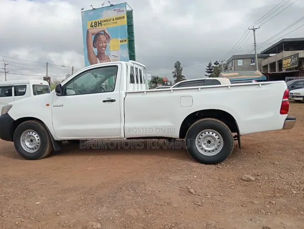 Toyota Hilux 2.5 D-4D 2007 White - 1