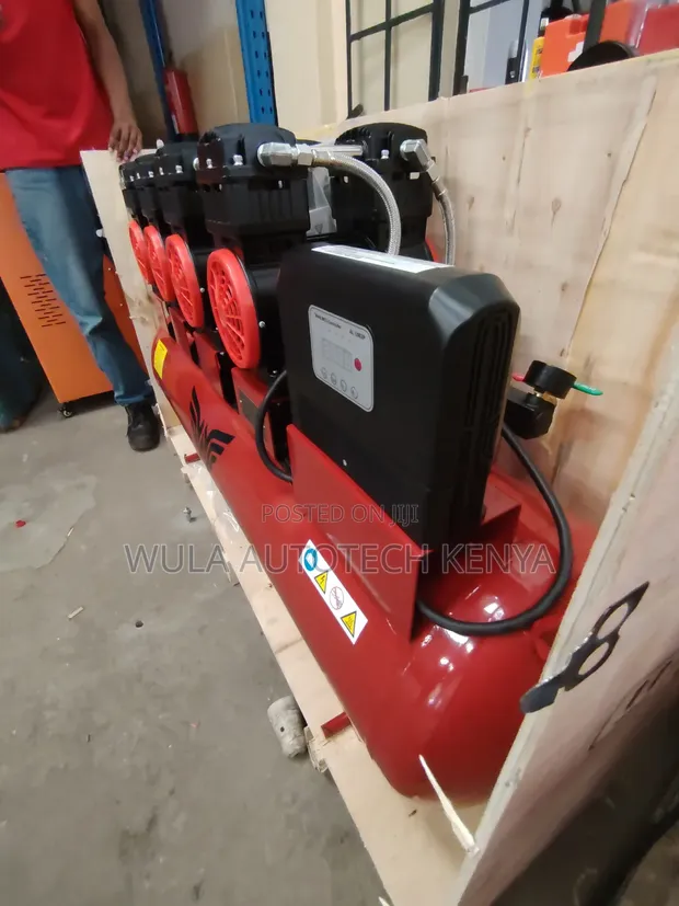 Compressor Nzito ya Kibiashara ya Lita 200 Isiyo na Mafuta na Kimya - 1