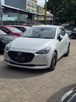 Mazda 2 2019 Nyeupe - 1