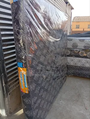 6x6x6 Foam Mattress - Spacious Quilted Design