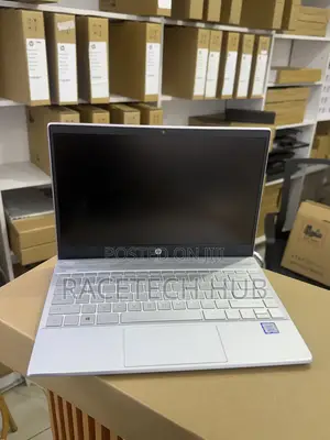 Laptop HP Pavilion 13 - 8GB RAM, Intel Core i5, 256GB SSD