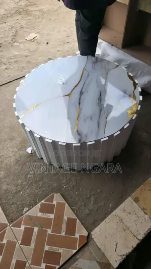 Meza ya Kahawa ya Kisasa ya Fluted Drum