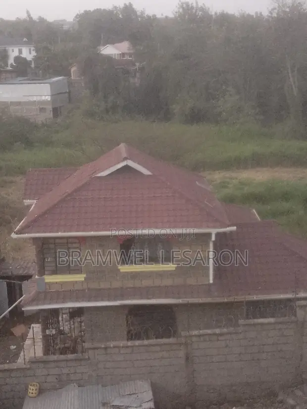 4-Bedroom Maisonette in Kandisi for Sale - 1