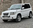 Mitsubishi Pajero IO 2000 Nyeupe - 2