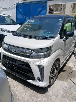 Daihatsu Move 2019 Nyeupe