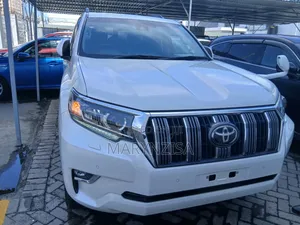 Toyota Land Cruiser Prado 4.0 Petrol TX 2019