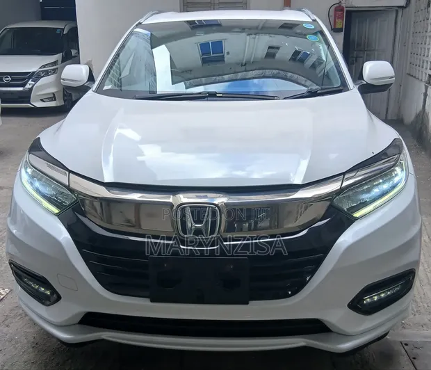 Honda Vezel 1.5 Hybrid 2WD 2019 White - 1