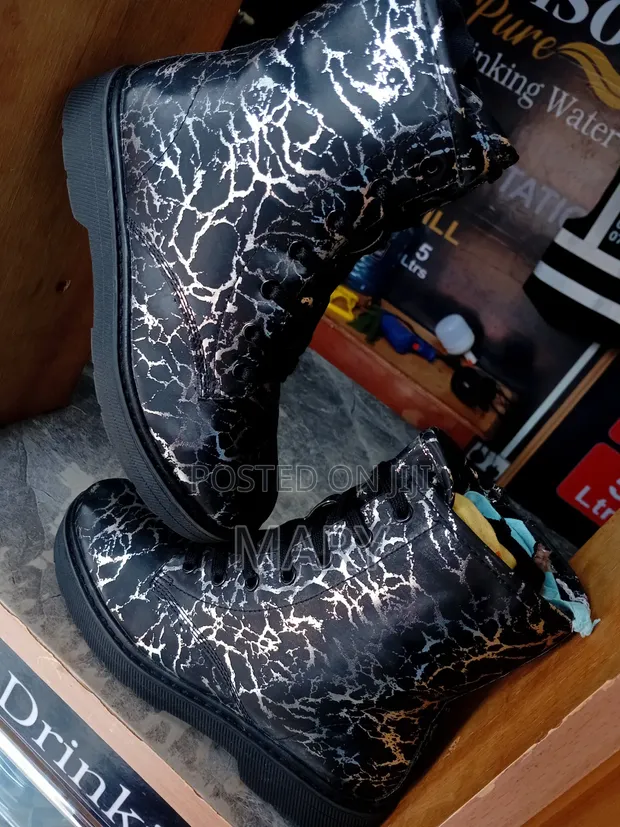 Fashionable Black Boots - 1