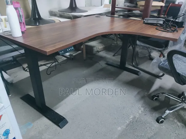 Boss Office Products L-Shape Desk ya Umeme (1.4m x 1.2m) - 1