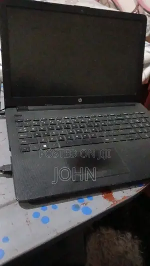 Laptop HP 15 - Intel Core i3, 4GB RAM, 500GB HDD