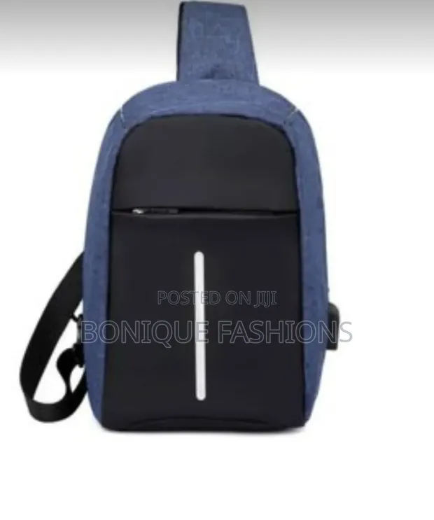 iPad/Laptop Crossbody Bag - Blue - 1