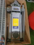 Heavy Duty 4-Tani Floor Jack - 2