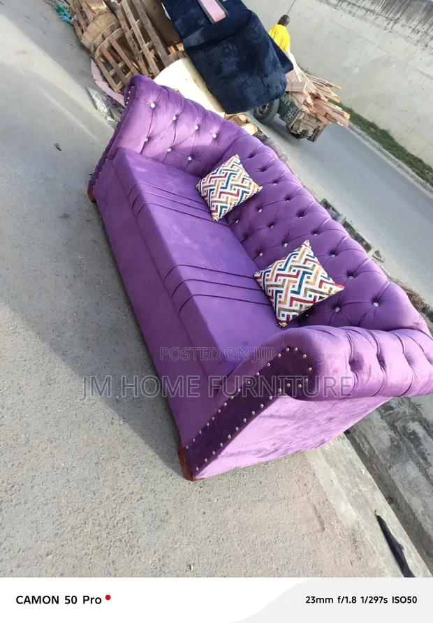 Chester Sofa ya Sehemu 3 na Mito ya High-Density - 1