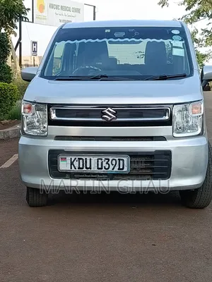 Suzuki Wagon R 2018 Nyeupe