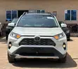 Toyota RAV4 XLE Premium AWD 2019 Nyeupe - 3