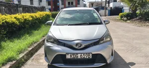 Toyota Vitz 2015 Grey
