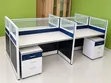 Ofisi ya Kisasa ya Watu 4 na Partitions za Faragha - 2