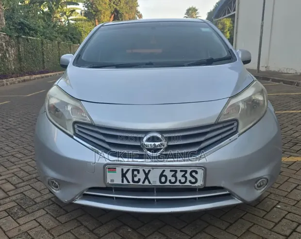 Nissan Note 2012 Silver - 1