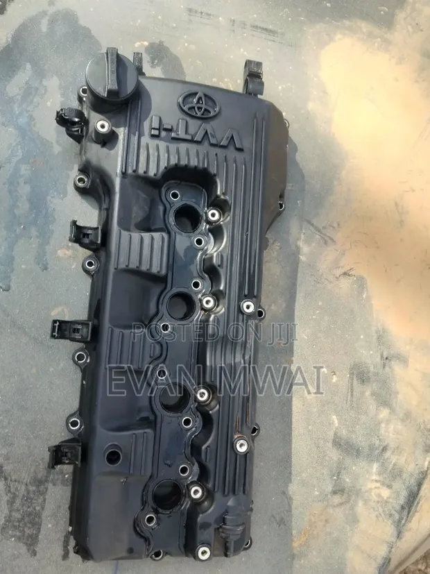 Toyota Land Cruiser Prado 2TR Engine Valve Cover - Brand New - 1