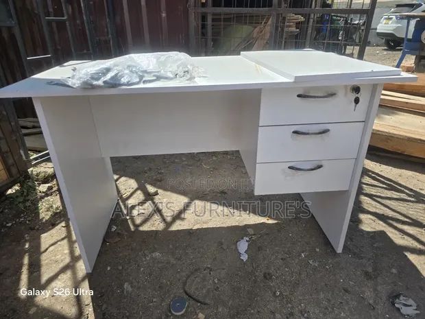 Boss Office Products Laminated Executive Desk - 1