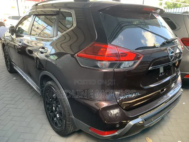 Nissan X-Trail 2.0 Petrol AWD 2019 Brown - 1