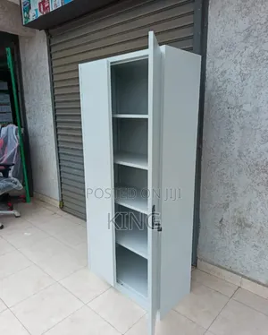 Boss Office Products Kabati la Metal la Ofisi - Kifua cha Folda cha Chuma chenye Kufunga