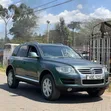 Volkswagen Touareg 2008 Kijani - 4