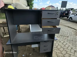 Simple Laminated Office Desk / Reception Desk