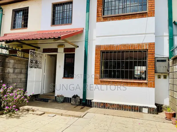 4 Bedroom House for Sale in Nyayo Estate - 1