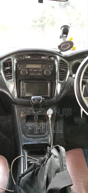 Toyota Kluger 2005 Black