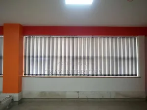 Vertical Window Blinds kwa Ofisi