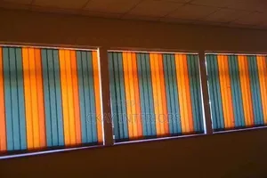 Blinds/Vitambaa vya Ofisi - Vipya Kabisa